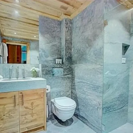 A Great Cabin At A Great Price Verbier